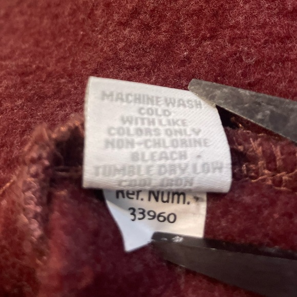 Cowgirl Tuff Love Never Gives Up Women’s Crewneck in Wine Color - Picture 11 of 11